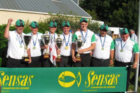 The winning U18s Sensas England Match Fishing Team 2013 with Managers.jpg